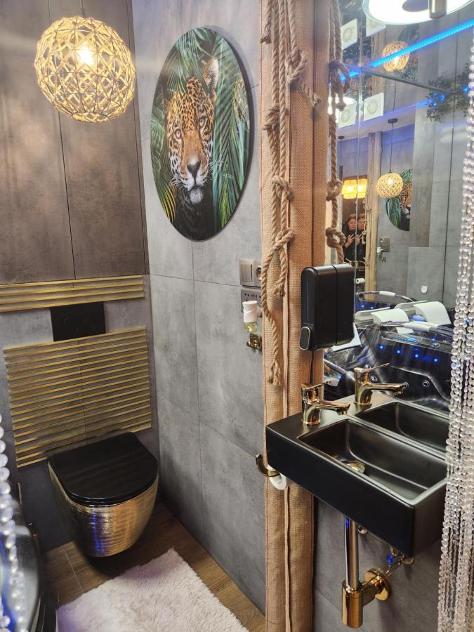 Warszawa Wola Wyjatkowe Studio Z Jacuzzi, Sauna I Fotelem Do Masazu - Exceptional Studio In Warsaw With Jacuzzi, Sauna And Massage Chair Εξωτερικό φωτογραφία