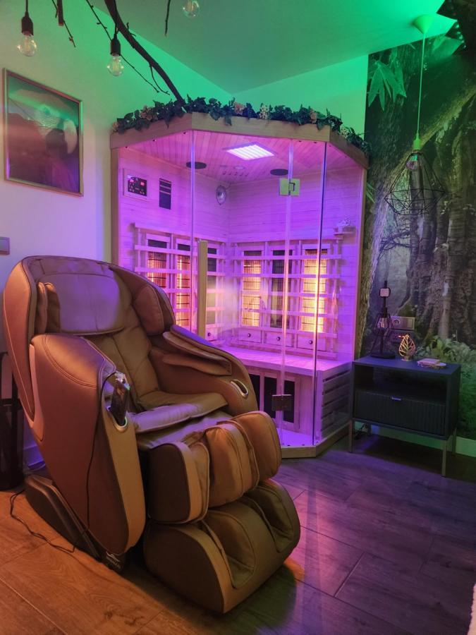 Warszawa Wola Wyjatkowe Studio Z Jacuzzi, Sauna I Fotelem Do Masazu - Exceptional Studio In Warsaw With Jacuzzi, Sauna And Massage Chair Εξωτερικό φωτογραφία