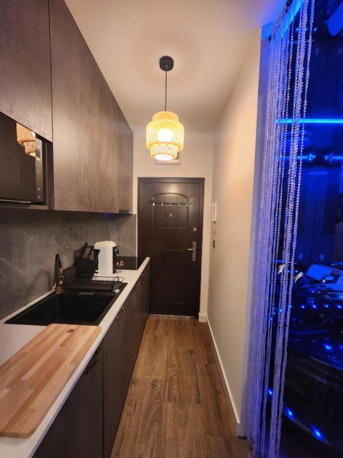 Warszawa Wola Wyjatkowe Studio Z Jacuzzi, Sauna I Fotelem Do Masazu - Exceptional Studio In Warsaw With Jacuzzi, Sauna And Massage Chair Εξωτερικό φωτογραφία